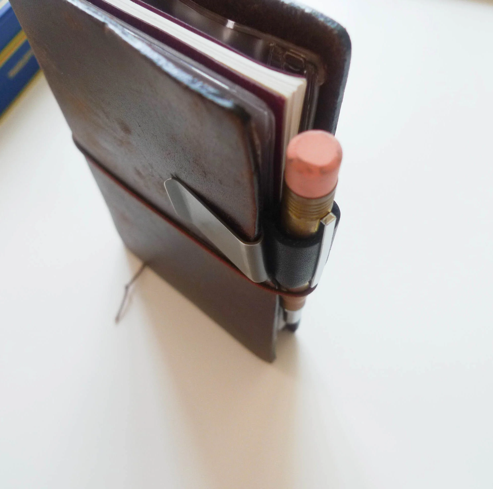 016 Pen Holder - Image 7