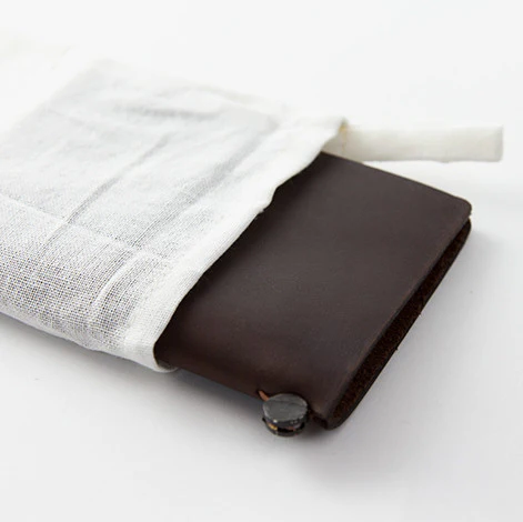 TRAVELER'S Notebook (Passport Size) Starter Kit in BROWN - Image 8